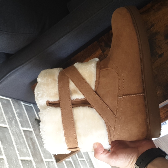 Authentic Warm boots by G by Guess brown size 8 NWT - Picture 12 of 13